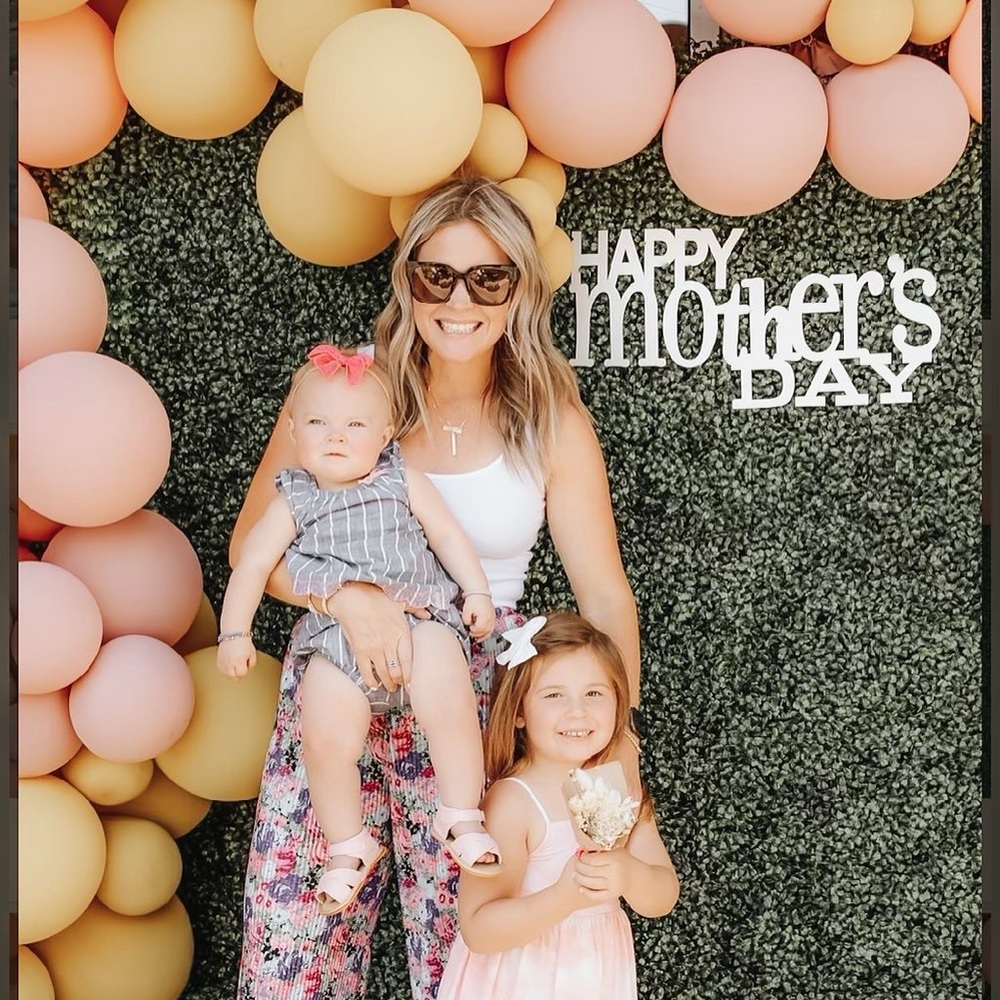 Meet your Posher, Jillian